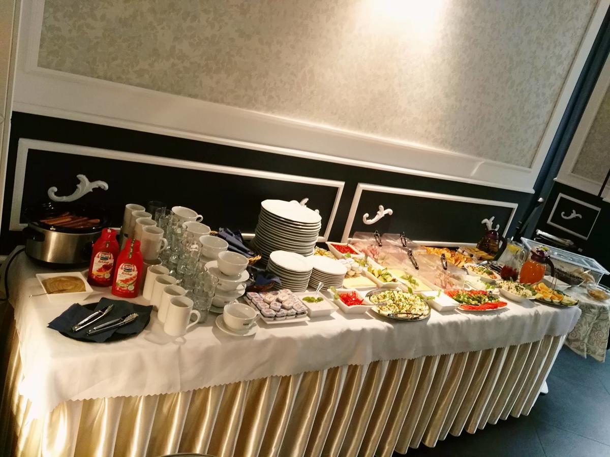 Bristol Economy Bed & Breakfast Битом Екстериор снимка