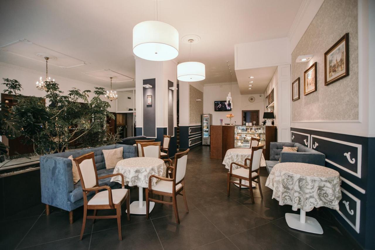 Bristol Economy Bed & Breakfast Битом Екстериор снимка