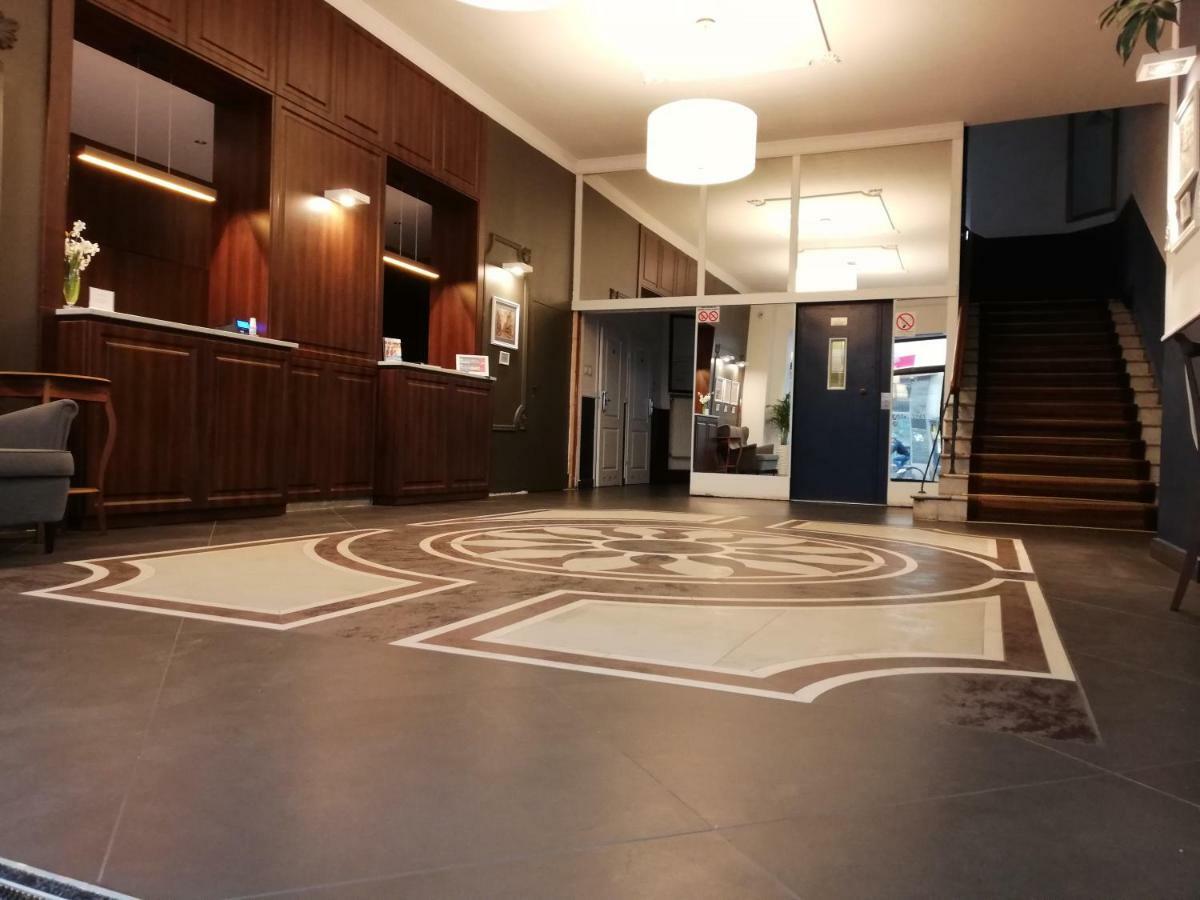 Bristol Economy Bed & Breakfast Битом Екстериор снимка